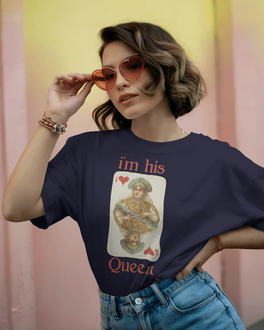 Vintage Queen of Hearts Couple T-Shirt – Aesthetic Retro Oversized Tee for Women